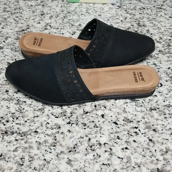EARTH ORGINS NUBUCK LEATHER SLIDES/MULES, BLK W10 - Picture 2 of 5